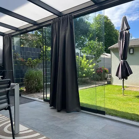 In - Close To Messe Duesseldorf & Cologne *