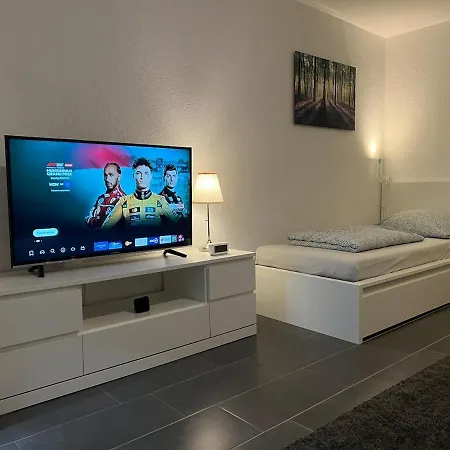 アパート In - Close To Messe Duesseldorf & Cologne