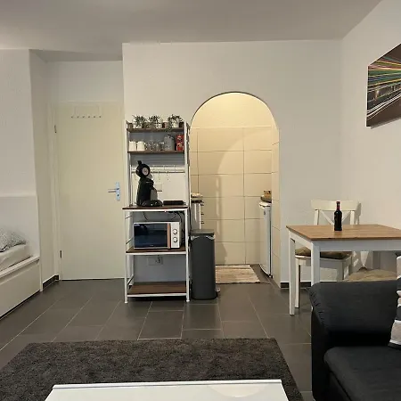 In - Close To Messe Duesseldorf & Cologne * ノイス