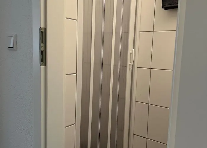 In - Close To Messe Duesseldorf & Cologne *